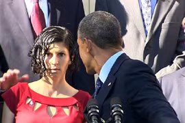 Obama ga lăng... với mỹ nhân tại Vườn Hồng