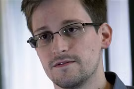 Mỹ dọa trả đũa Nga vì cho Snowden tị nạn