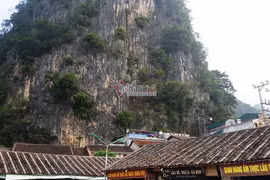 Gallery - Mã Pì Lèng Panorama xây dựng trái phép - image 1