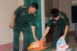 Xúc xích Trung Quốc ồ ạt vào Việt Nam