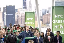 New York cấm xây nhà chọc trời “bọc” kính