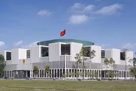 Tòa nhà quốc hội Việt Nam nổi bật trên báo Anh