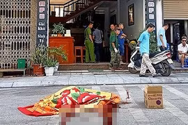 Thanh niên cắt cổ tay không chết nên nhảy lầu 3 xuống đất