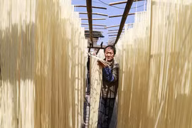 Ảnh hiếm trong làng nghề truyền thống làm bún khô
