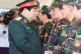 Gallery - Bộ Trưởng Phùng Quang Thanh - image 6