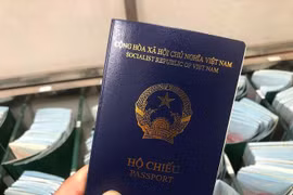 Trình Quốc hội việc bổ sung thông tin nơi sinh vào hộ chiếu mẫu mới