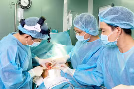 Video: Bị bỏ quên gạc y tế trong ngực, nữ bệnh nhân nói gì?