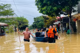Tái thiết cuộc sống sau bão, lũ