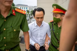 Gallery - XÉT XỬ ÔNG TRỊNH VĂN QUYẾT
