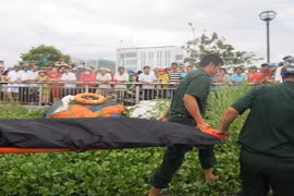 Gallery - Chìm Tàu Sông Hàn - image 4