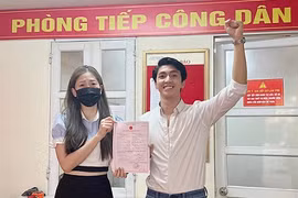 Bình An - Phương Nga khoe ảnh đăng ký kết hôn trước thềm đám cưới