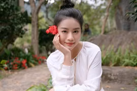 Say đắm nhan sắc Sao mai Nguyễn Thu Hằng trong MV mới