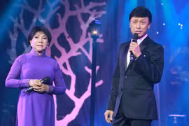 Tuấn Ngọc phiêu cùng Lệ Thu trong đêm nhạc Ngô Thụy Miên