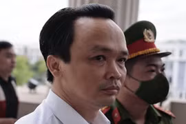 Gallery - XÉT XỬ ÔNG TRỊNH VĂN QUYẾT - image 2