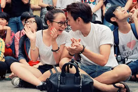Con gái Thanh Lam tình tứ cùng bạn trai gây sốt