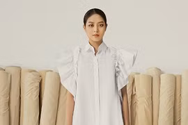 Hoa hậu Thanh Thủy xinh đẹp với trang phục của NTK Công Trí 