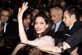 Gallery - Angelina Jolie và Brad Pitt ly hôn - image 11