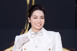 Nhật Kim Anh giàu “khủng”, tình duyên lận đận