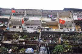 Căn hộ tập thể cũ được "hét" giá ngang chung cư cao cấp