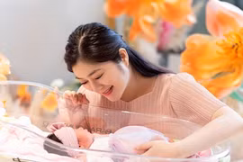 “Ngọc nữ phim giờ vàng THVL” Thanh Trúc khoe con gái