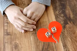 Im lặng có khi là một sự hủy hoại trong hôn nhân