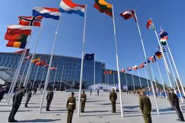 Mây đen bao trùm hội nghị thượng đỉnh NATO ở Brussels