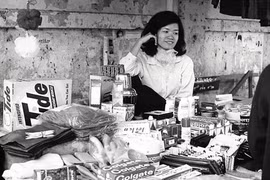 Ảnh độc về chợ đen Sài Gòn trước 1975