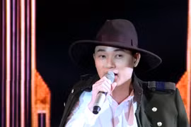 Showbiz sôi sục vì “Thật bất ngờ” phiên bản... chân dài thị phi