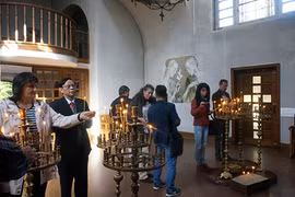 Một lần đến thăm nhà bà Vanga