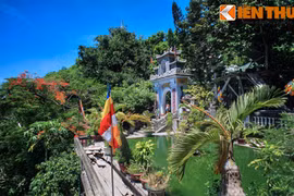 Vẻ huyền bí mê hoặc của chùa Linh Ứng - Ngũ Hành Sơn 