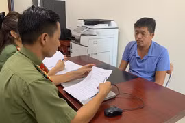 Bị từ chối tình cảm, mạo danh bạn gái đăng tải nhiều clip "nóng“