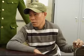 Bắt đối tượng sau 2 ngày trốn truy nã khi đang làm phụ hồ