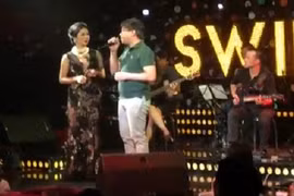 Xôn xao màn hát song ca của Lệ Quyên với “người bí mật“