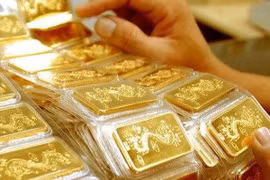 Giá vàng hôm nay 20/2: Vàng tăng giá, lập kỷ lục mới