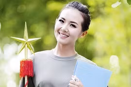 Giữa rừng quân nhân, nữ binh sĩ là điểm sáng trong lễ duyệt binh