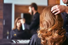 Vợ làm tóc chơi Tết, chồng đòi cắt cụt vì điều này 