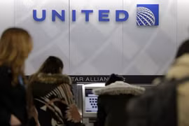 Gallery - Hãng Hàng Không United Airlines Bạo Hành Khách - image 1