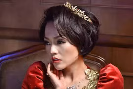 Thái Thùy Linh hai lần bị bạn trai dọa tung ảnh nóng