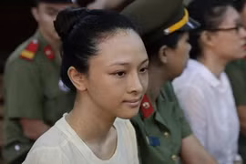 Gallery - Hợp Đồng Tình Ái Hoa Hậu Phương Nga - image 7