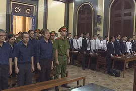 Gallery - Xét xử Hứa Thị Phấn - image 2