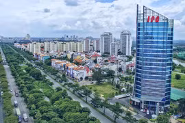 Gallery - ÔNG PHẠM PHÚ QUỐC CÓ 2 QUỐC TỊCH - image 2