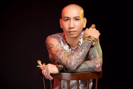 Gallery - Vợ chồng Phú Lê bị bắt  - image 7
