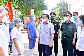 Vì sao Hà Nội đạt kỷ lục tiêm chủng vắc xin ngừa COVID-19?