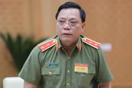 Cựu Trưởng CA quận Tây Hồ có dấu hiệu phạm tội gì? 