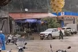 Rúng động: Nghi con rể nổ súng bắn chết bố mẹ vợ