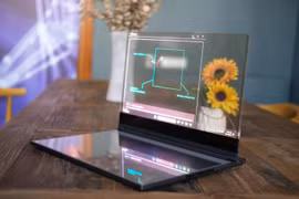 Lenovo ra mắt máy tính xách tay màn hình trong suốt "vô cùng kỳ ảo"