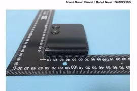 Rò rỉ ảnh smartphone nắp gập Mix Flip của Xiaomi