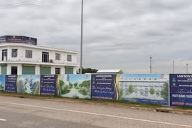 Lam Sơn Square Thanh Hóa: Treo đầu dê, bán thịt chó