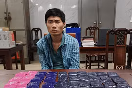 Nghệ An: Bắt giữ đối tượng vận chuyển 9.000 viên ma tuý tổng hợp