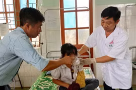 Buồn chuyện gia đình, một học sinh ăn lá ngón tự tử